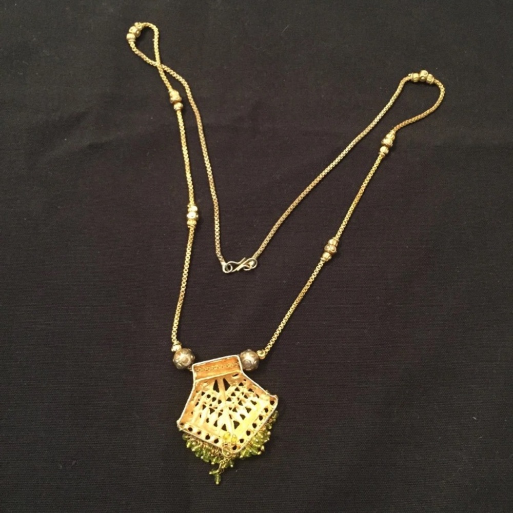 Necklace - Picture 2 of 3